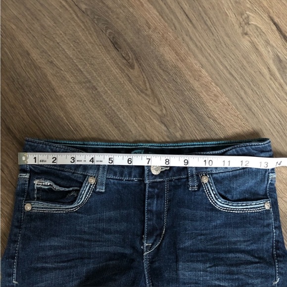 Girls Levi’s Jeans. - Picture 8 of 9